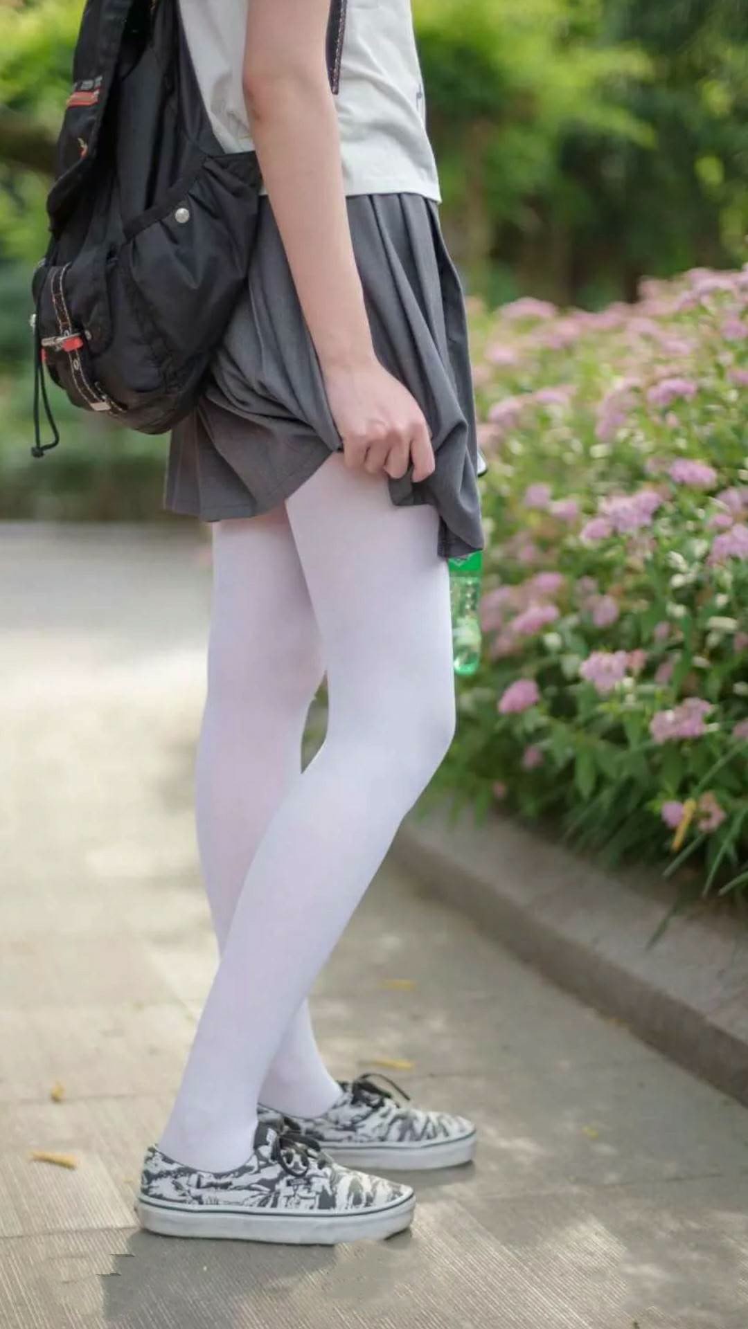 意外田径运动员抵达延误错过检录，运动员失误瞬间
